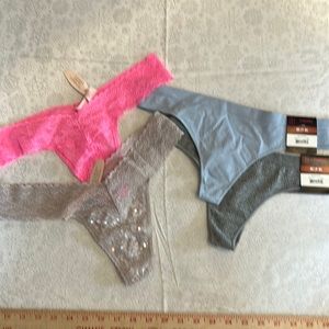 NWT thongs